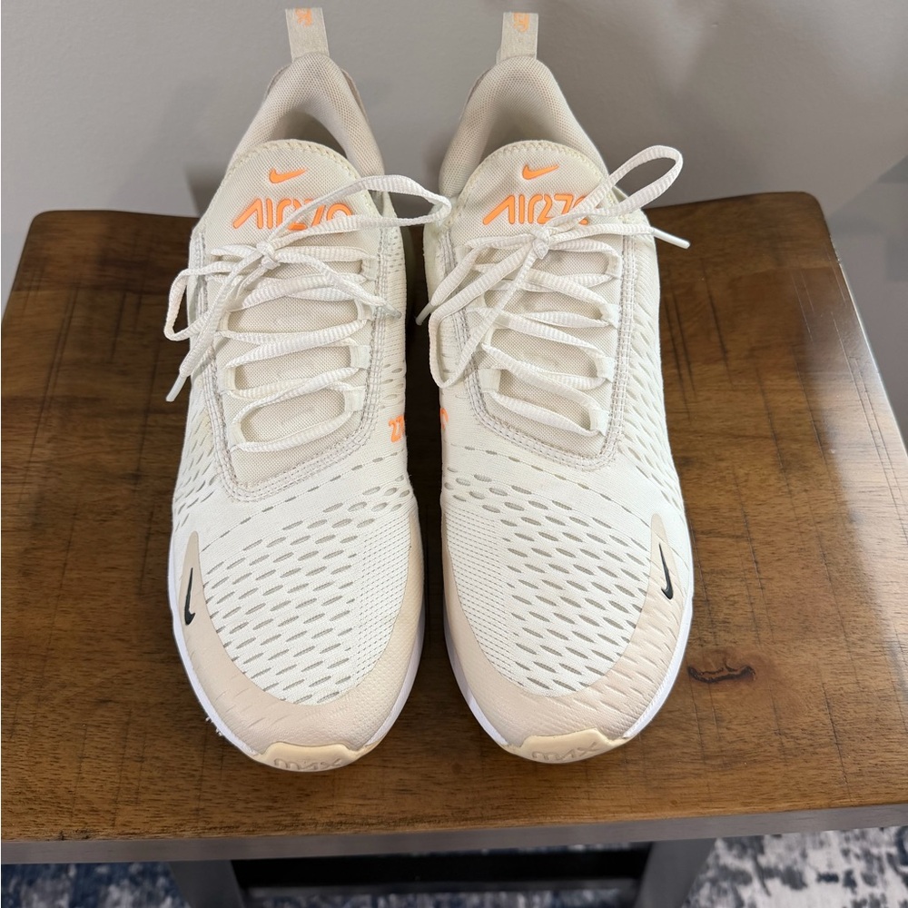Nike Air Max 270 LIKE NEW!